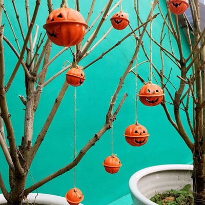pumpkin-bells-decorations