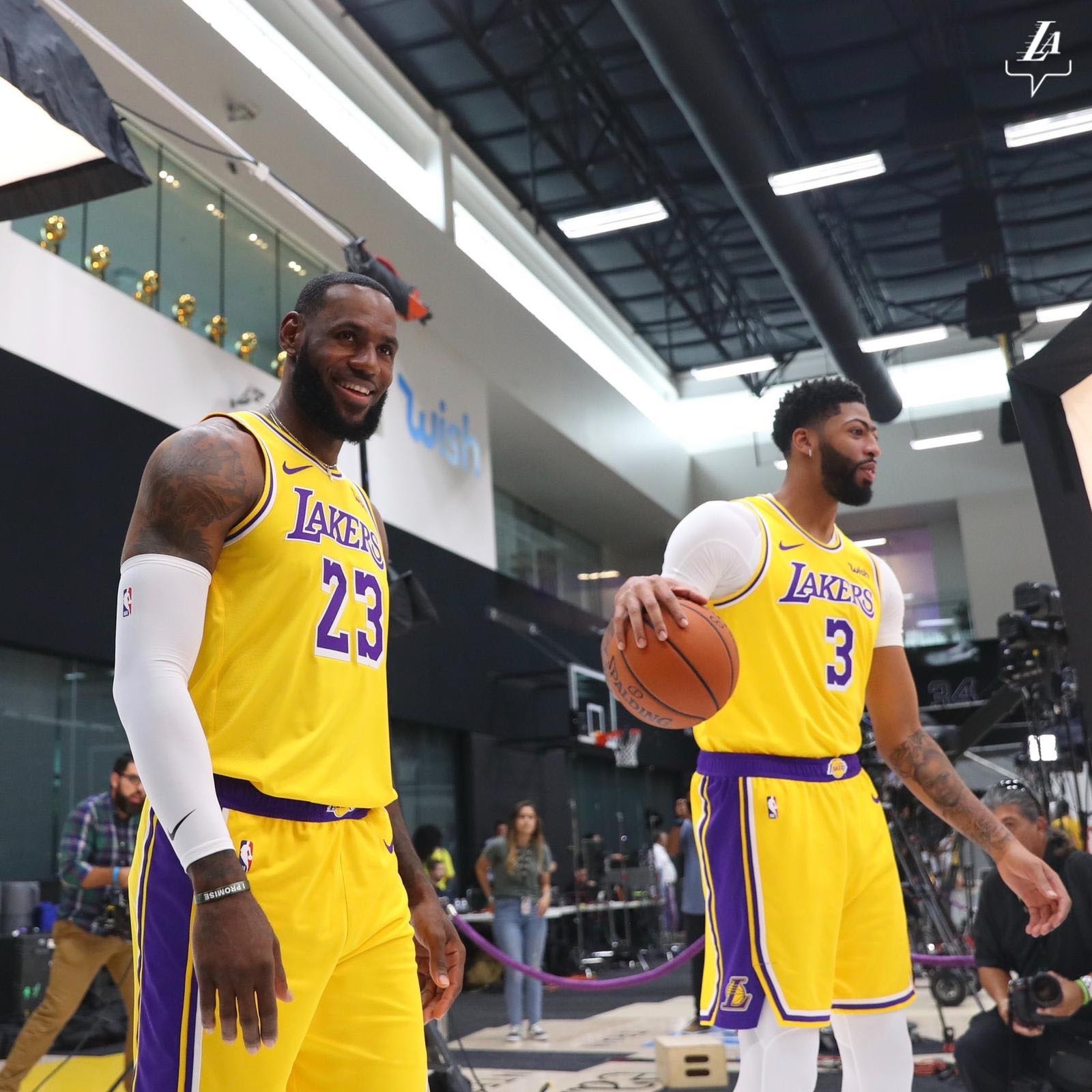 Lebron james 2024 lakers wish jersey