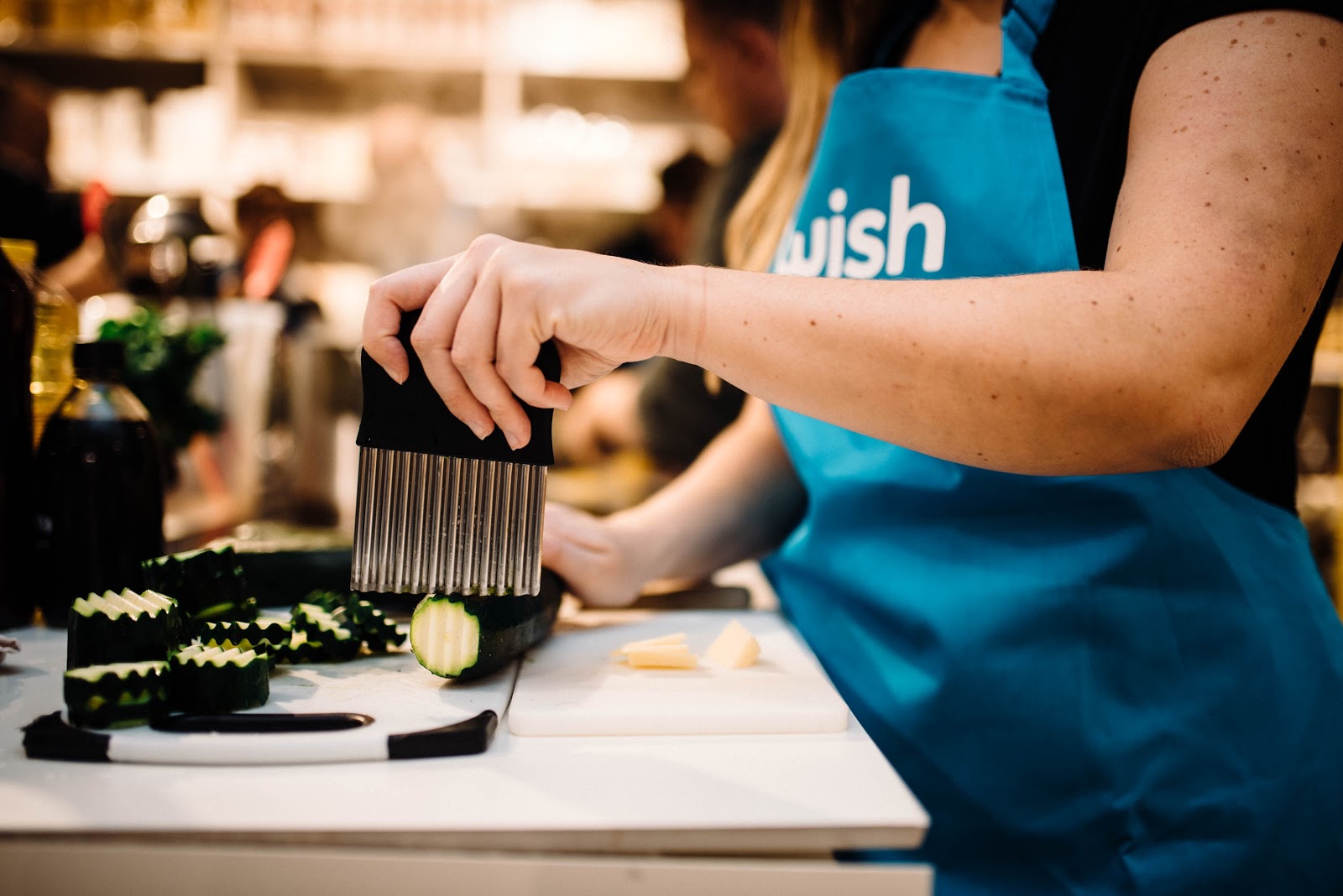 slicing-veggies-cutting